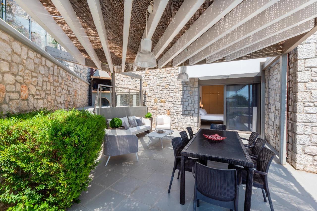 Villa Costamare - Enjoy Lazy Days On The Private Pool-Jacuzzi Pefki  Bagian luar foto