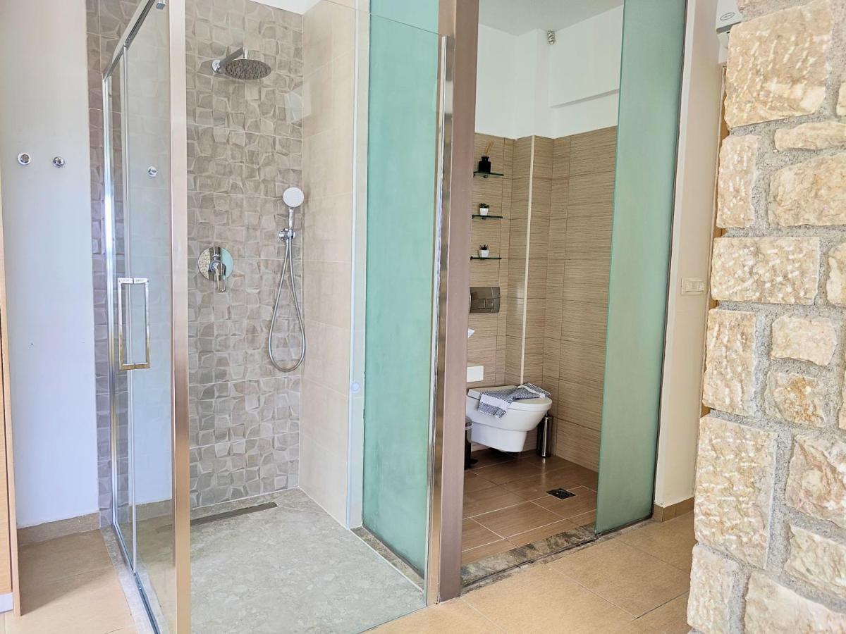 Villa Costamare - Enjoy Lazy Days On The Private Pool-Jacuzzi Pefki  Bagian luar foto