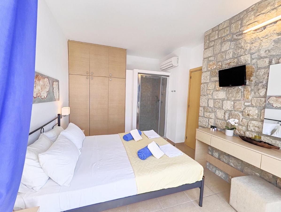 Villa Costamare - Enjoy Lazy Days On The Private Pool-Jacuzzi Pefki  Bagian luar foto