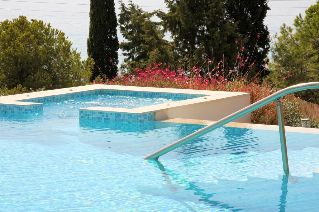 Villa Costamare - Enjoy Lazy Days On The Private Pool-Jacuzzi Pefki  Ruang foto